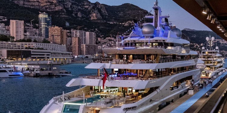 The Middlemen Helping Russian Oligarchs Get Superyachts and Villas
