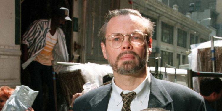Charles Kernaghan, Scourge of Sweatshops, Is Dead at 74
