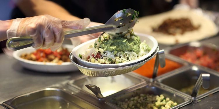 Mexican Cauliflower Rice Debuts At Chipotle