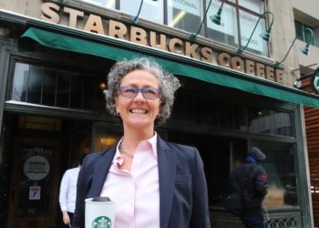 Starbucks Executive, Prominent in Push Against Union Drive, Will Leave