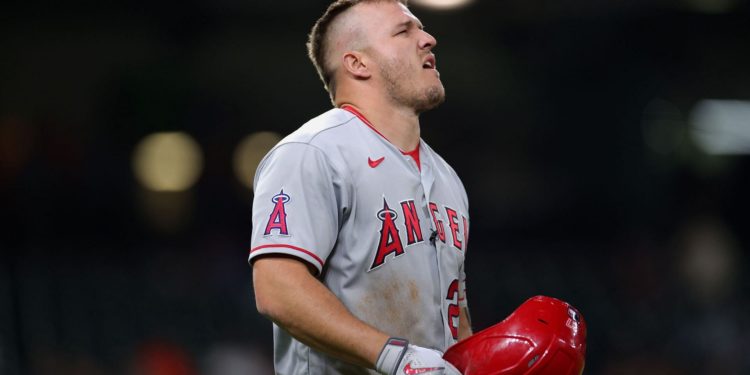 Los Angeles Angels outfielder Mike Trout missed a diving catch to give the New York Yankees a 1-0 lead.