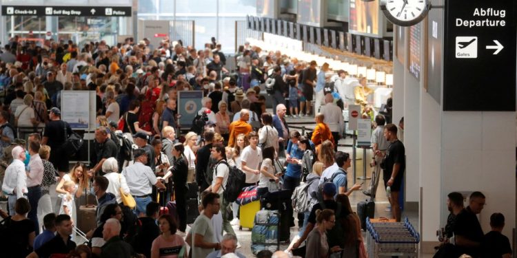 High fares, rising economic worries could weigh on airline recovery