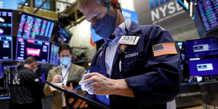 Stocks gain on improved sentiment, crude at $120
