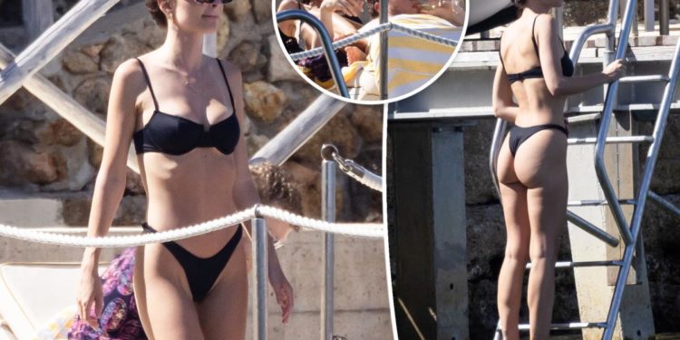 Emily Ratajkowski flaunts her bikini bod in Italy