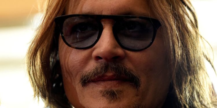 Johnny Depp, Jeff Beck team up for album of cover songs