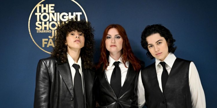 Muna's 'Kind Of Girl' Brings Self-Love And Acceptance To The Tonight Show