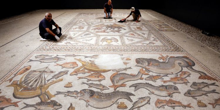 Magnificent ancient mosaic found near Tel Aviv returns home
