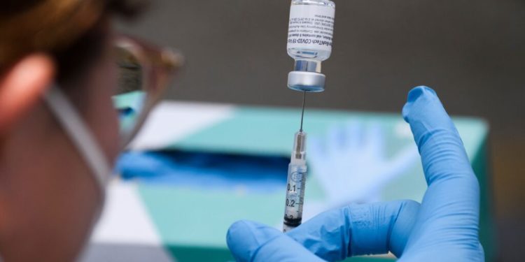 Pfizer: Omicron-containing boosters outperform current vaccine