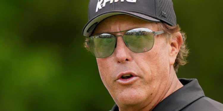 Phil Mickelson Will Play LIV Golf Event That Starts Friday Near London