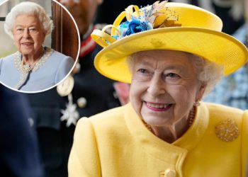Queen Elizabeth portrait released ahead of Platinum Jubilee