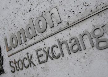 Stocks stage small bounce as investors weigh cenbanks’ next moves