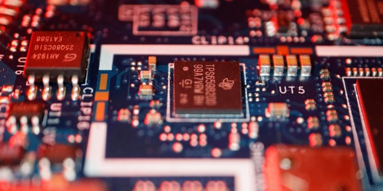 U.S. says it will limit size of semiconductor chips grants