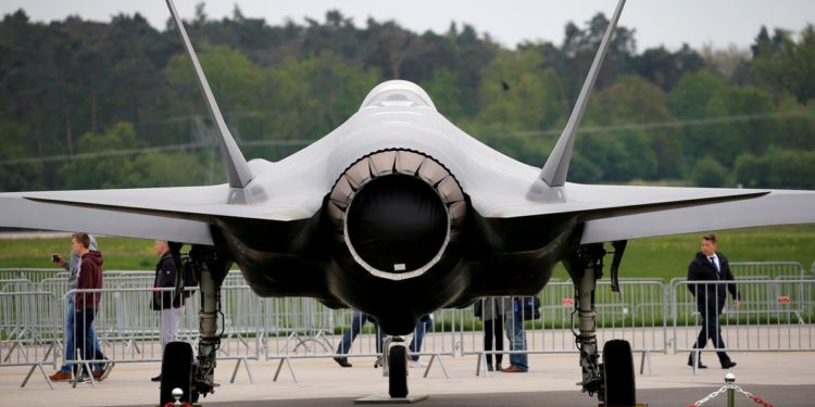 Exclusive: Pentagon nears F-35 jet deal worth about $30 bln – sources