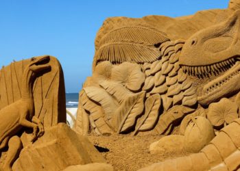 Rex on the beach: a roarsome sand sculpture festival in Belgium