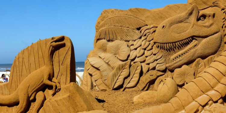 Rex on the beach: a roarsome sand sculpture festival in Belgium