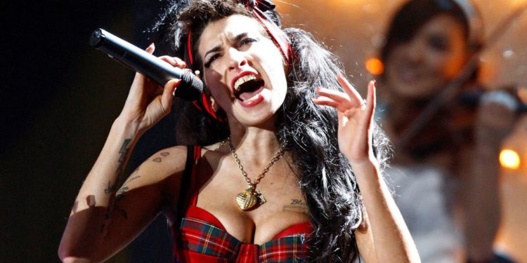 Amy Winehouse biopic in the works, Sam Taylor-Johnson to direct