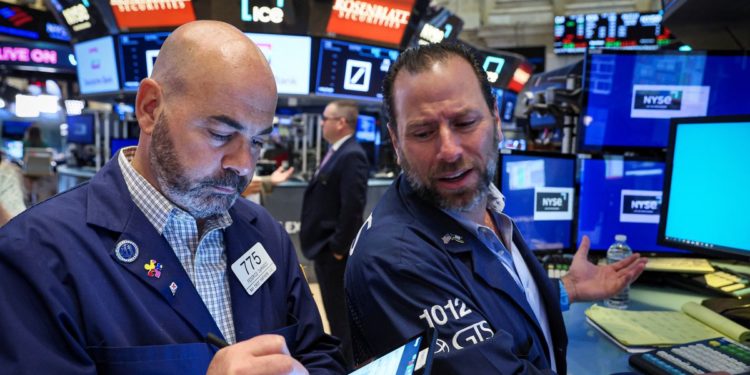 Wall Street rises as rate hike fears ebb