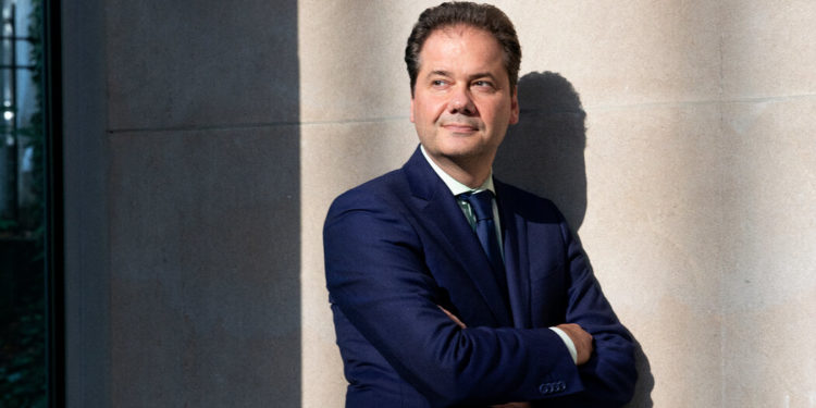 Max Hollein Consolidates Roles as Met Museum’s Chief
