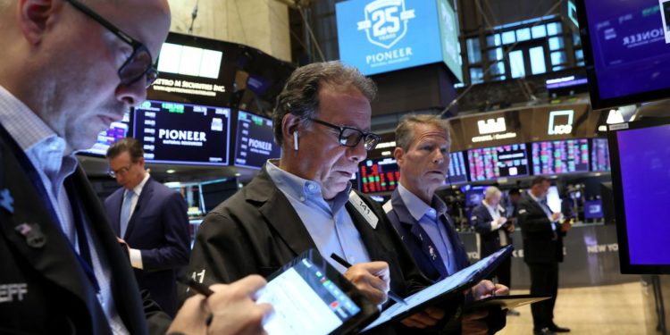 Wall Street ends sharply up, fueled by Nvidia and Amazon