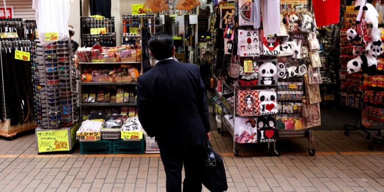 Japan plans fresh package to cushion blow from rising living costs