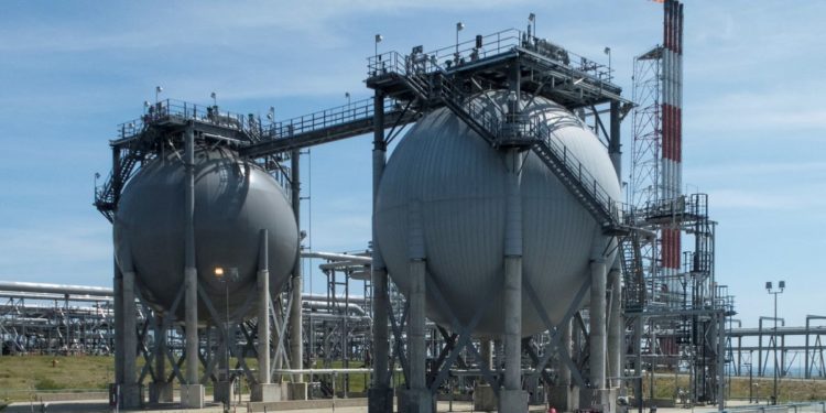 Japan intends to keep stake in Sakhalin-1 oil project – industry minister