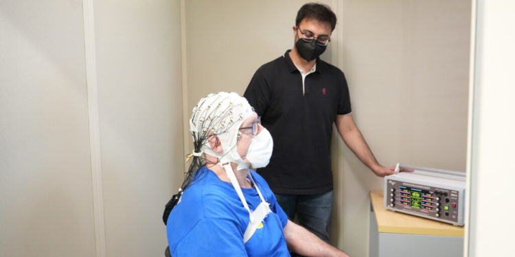 Zapping the brain with electricity boosts older people’s memory