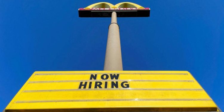 U.S. producer prices fall in July; weekly jobless claims climb