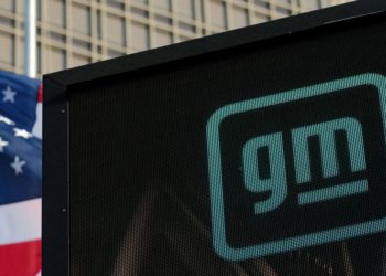 UAW will seek faster recognition in GM’s U.S. joint-venture battery plants