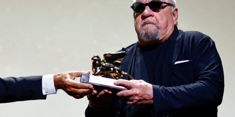 Filmmaker Paul Schrader toys with writing a female ‘Taxi Driver’