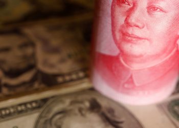 China c.bank to cut FX reserve ratio to help limit yuan weakness