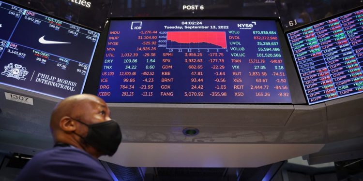 Wall Street ends choppy session higher with focus firmly on Fed