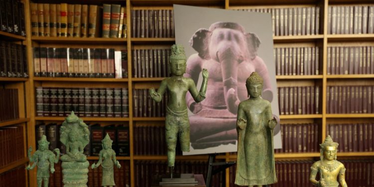 Cultural ministers pledge more action to return priceless artifacts