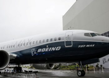 Southwest pilots union backs Boeing on MAX 7, 10 certification extension