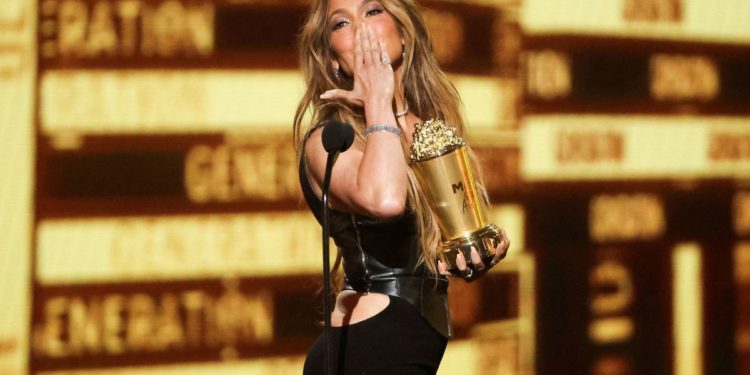 Jennifer Lopez announces “This is Me” album follow-up 20 years later
