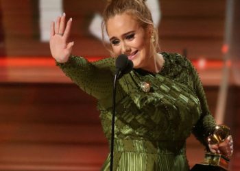 Adele returns to Las Vegas for delayed concerts