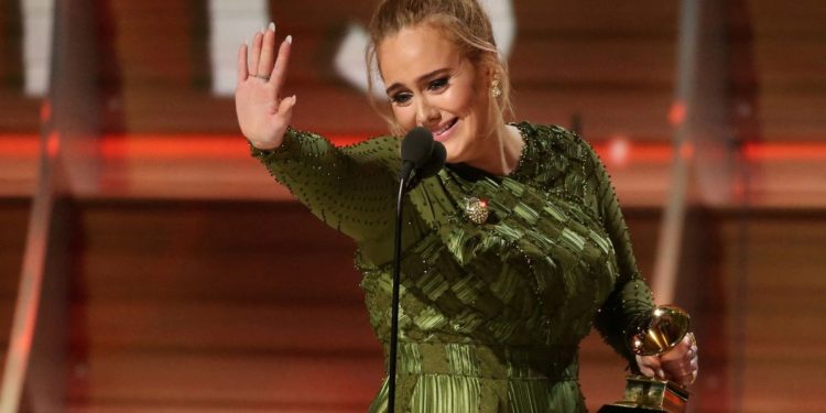 Adele returns to Las Vegas for delayed concerts