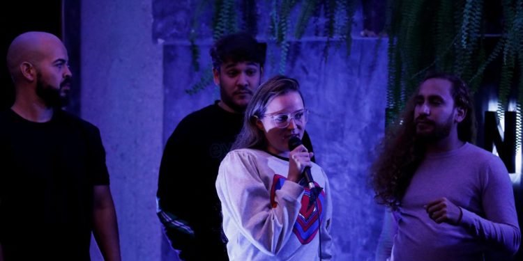 Stand up comedy booms in Venezuela, but politics are off stage