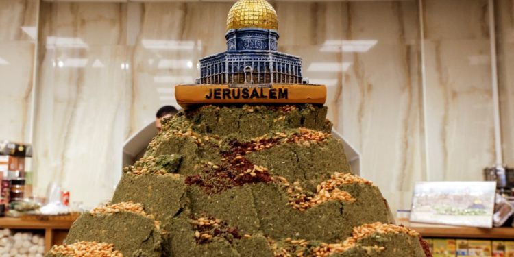 Jerusalem chef gives tourists a Palestinian taste of life in the Old City