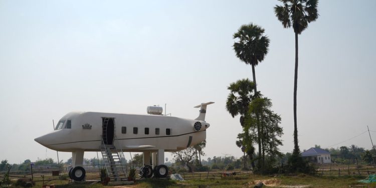 Inspired by dream of flying, Cambodian man builds ‘airplane house’