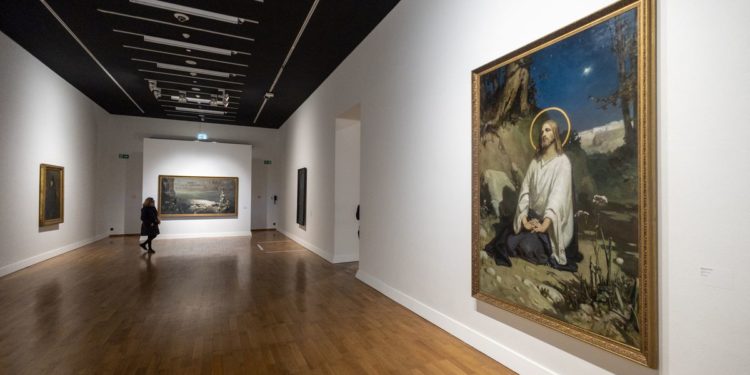 Threatened by war, Ukrainian paintings find safe haven in Switzerland