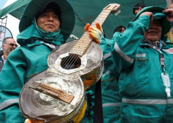 Orchestra turns trash to music and environmental activism in Bolivia