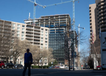 Amazon Pauses Work on 2nd Headquarters in Virginia