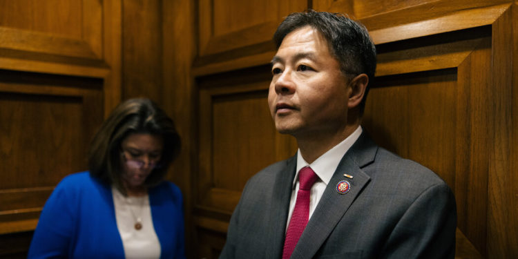Why the U.S. Government Isn’t Rushing to Regulate AI