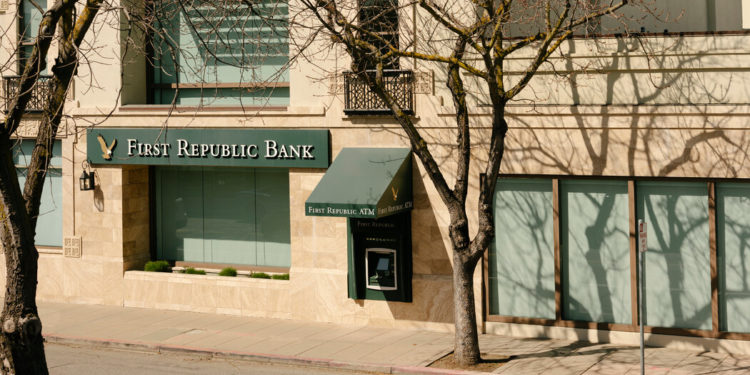 First Republic and Other Banks Seek to Attract Buyers