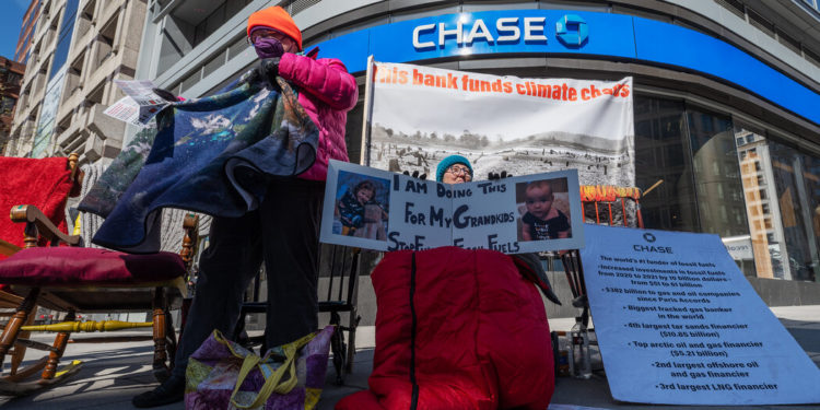 A ‘Rocking Chair Rebellion’: Seniors Call On Banks to Dump Big Oil