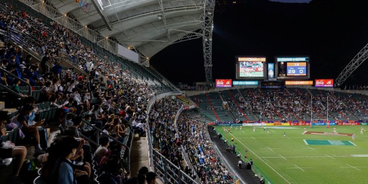 Masks off, beer poured at Hong Kong Rugby Sevens after COVID restrictions dropped