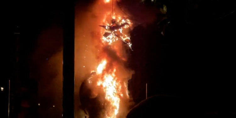 Dragon at Disneyland’s ‘Fantasmic!’ Performance Catches Fire