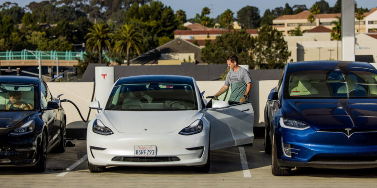 Tesla’s Profit Dropped Sharply in First Quarter as It Cut Prices
