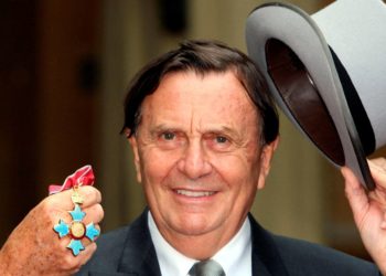 ‘One of a kind’: Australians pay tribute to ‘icon’ Barry Humphries