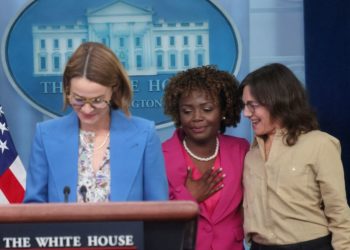 ‘L Word’ TV show cast visit White House to mark Lesbian Visibility Week